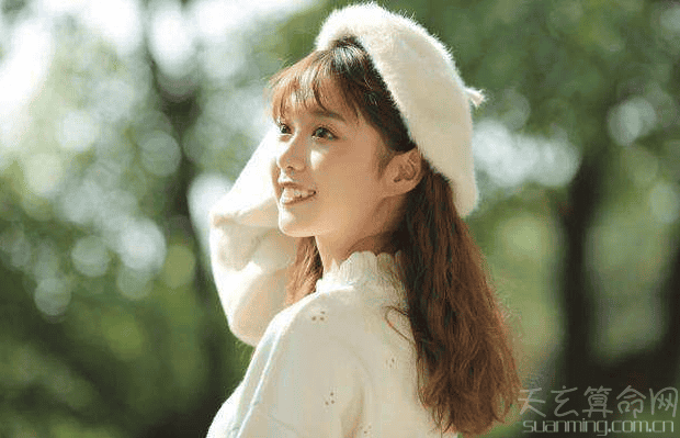 ab血型女人的性格特征 ab血型女人性格温和为人善良