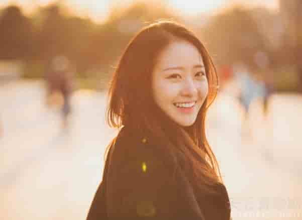 属蛇O血型的人性格与事业姻缘 个性坚强有才华异性缘好