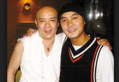 张卫健张卫彝关系如何 弟弟暴毙家中张卫健情绪低落