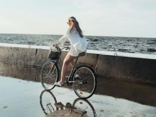 怎样表白女生更容易接受，怎样表白一个人不被发现